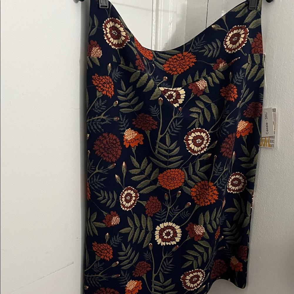 Lularoe CASSIE PENCIL SKIRT rust-color flowers